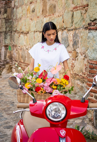 T-Shirt T-Shirt Needle Point Amor T-Shirt Needle Point Amor T-Shirt | Mi Golondrina