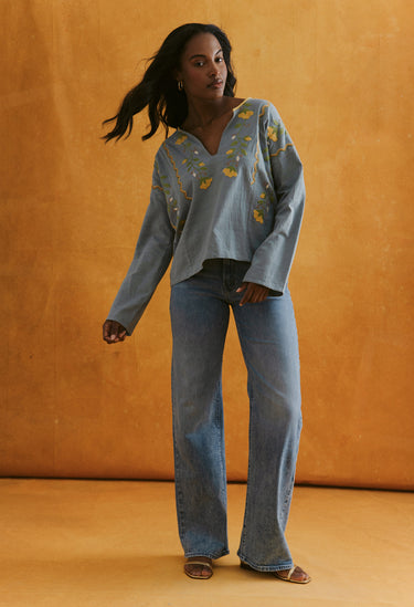 Alejandra Azul y Amarillo