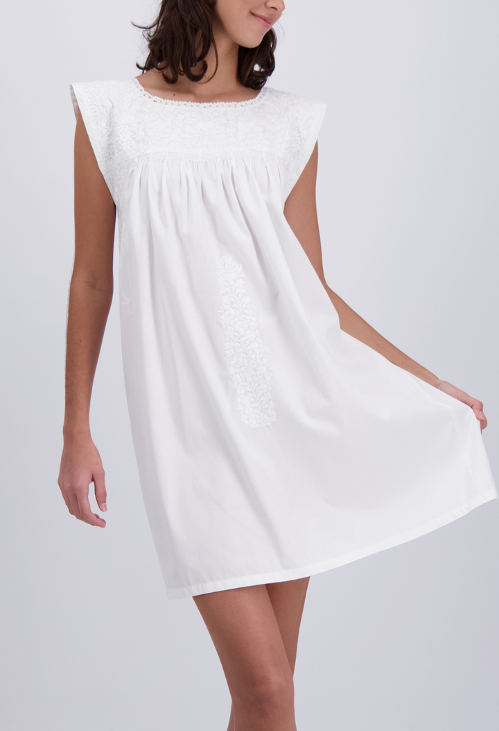 Flores Short Dress Dress Flores Classic White Short Dress Flores Classic White Short Dress | Mi Golondrina