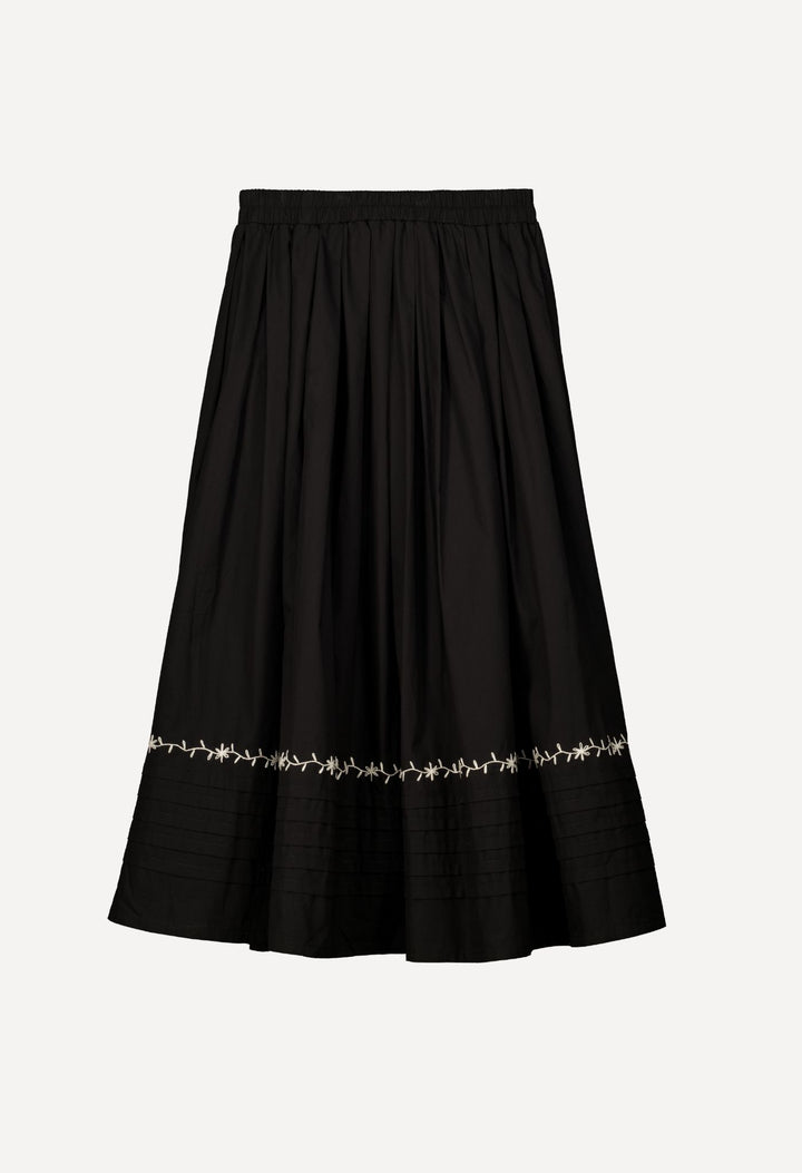 Daniela Skirt Skirt Daniela Black and Ivory Skirt Daniela Skirt | Hand-Embroidered Black Skirt | Mi Golondrina