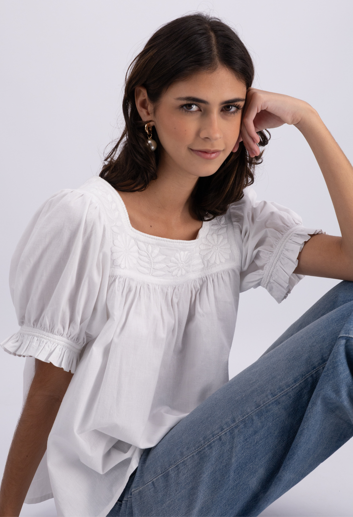 Maria Blouse Blouse Maria White Blouse with Buttons Maria White Blouse with Buttons