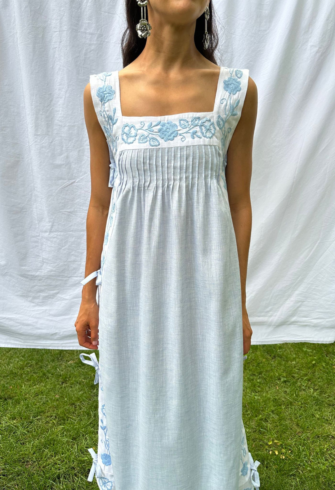 Mia Azul Claro Midi Dress