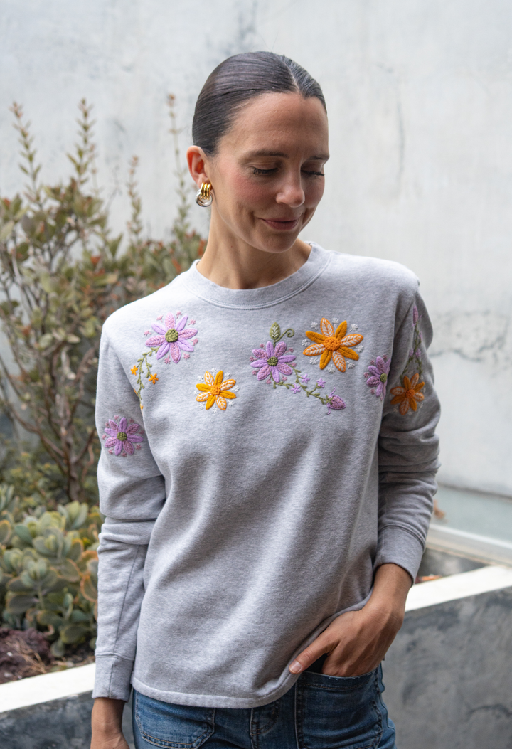 Gris y Flores Sweatshirt