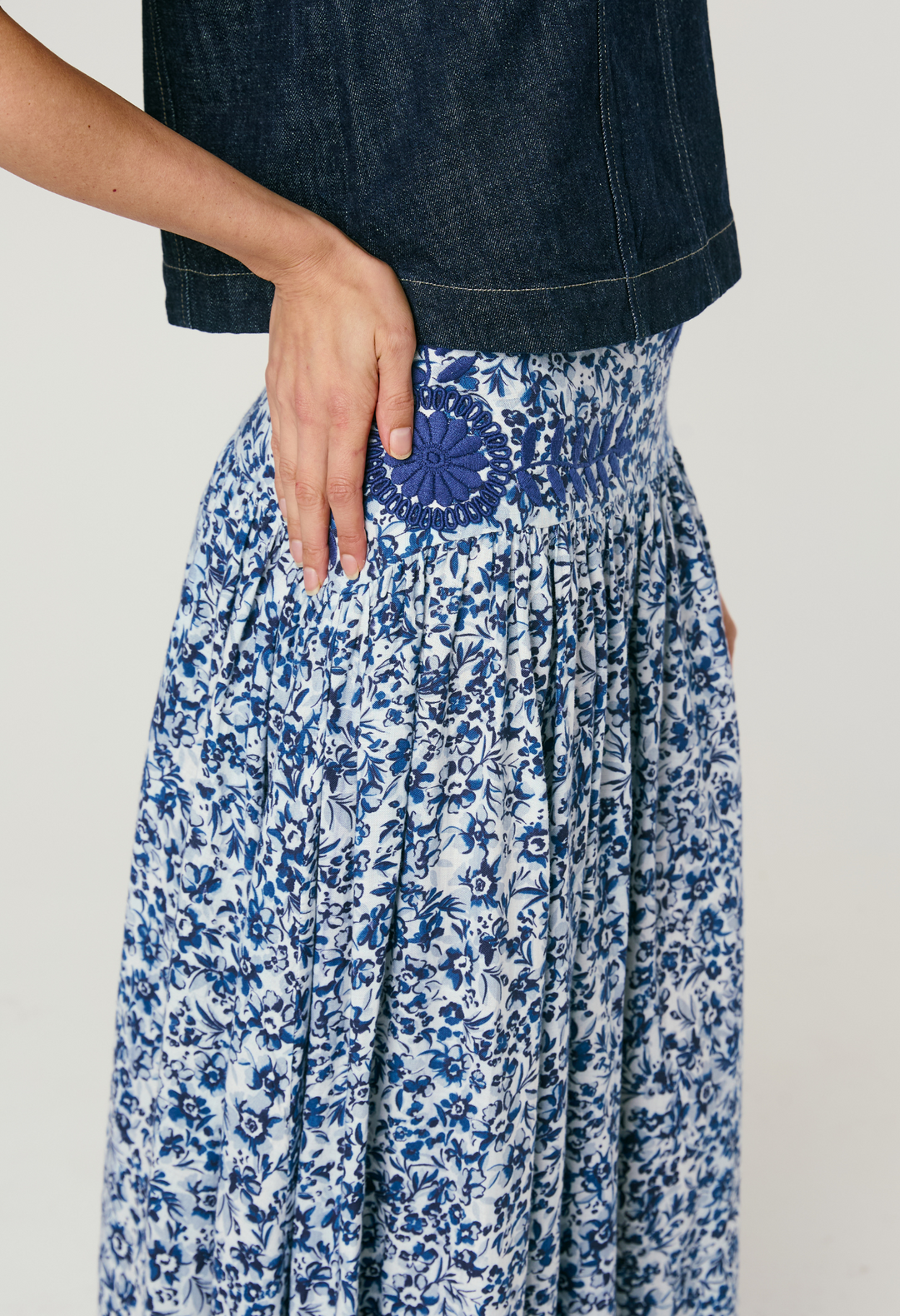 Esmeralda Azul Floral Skirt