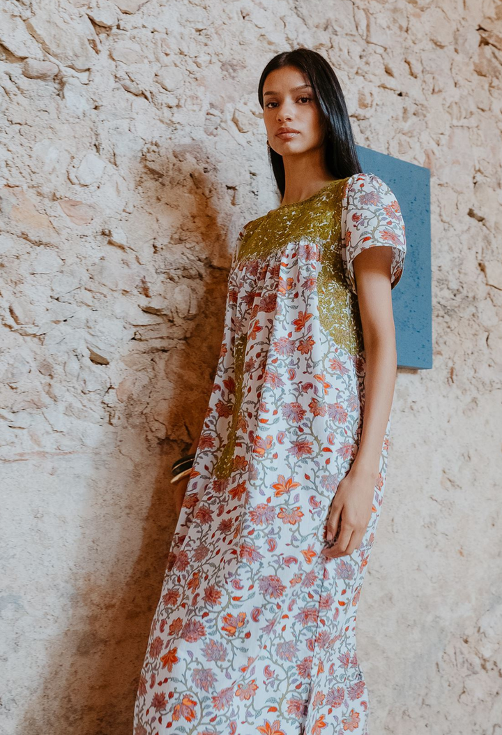 Liliana Midi Dress Dress Liliana Paisley Midi Dress Liliana Paisley Midi Dress