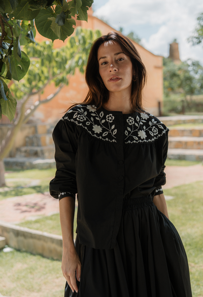 Thalia Blouse Blouse Thalia Black and Ivory Blouse Thalia Black and Ivory Blouse