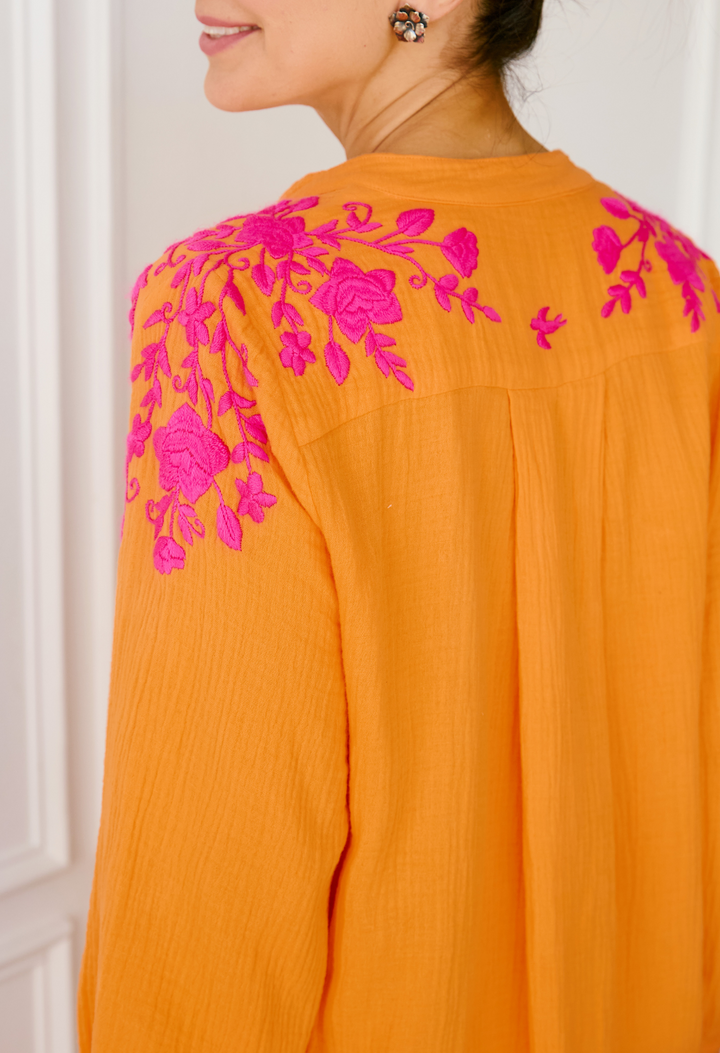 Beatriz Naranja Ilumina