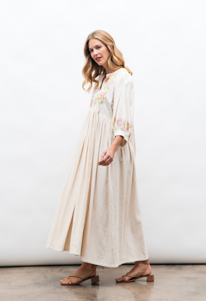 Violeta Ivory Pastel Arroyo