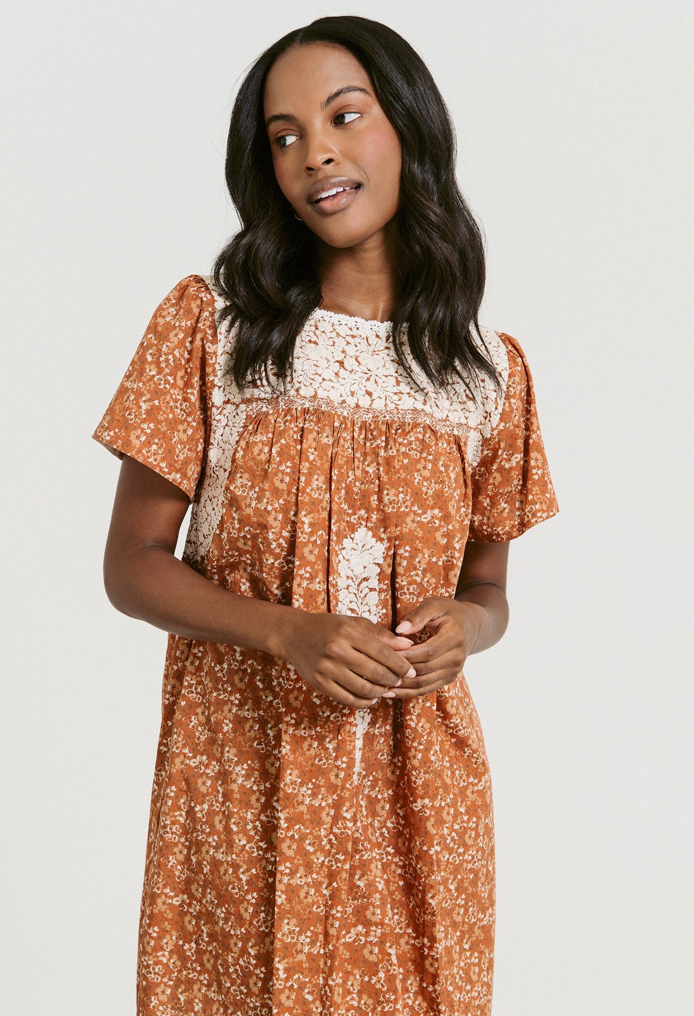 Liliana Naranja Floral