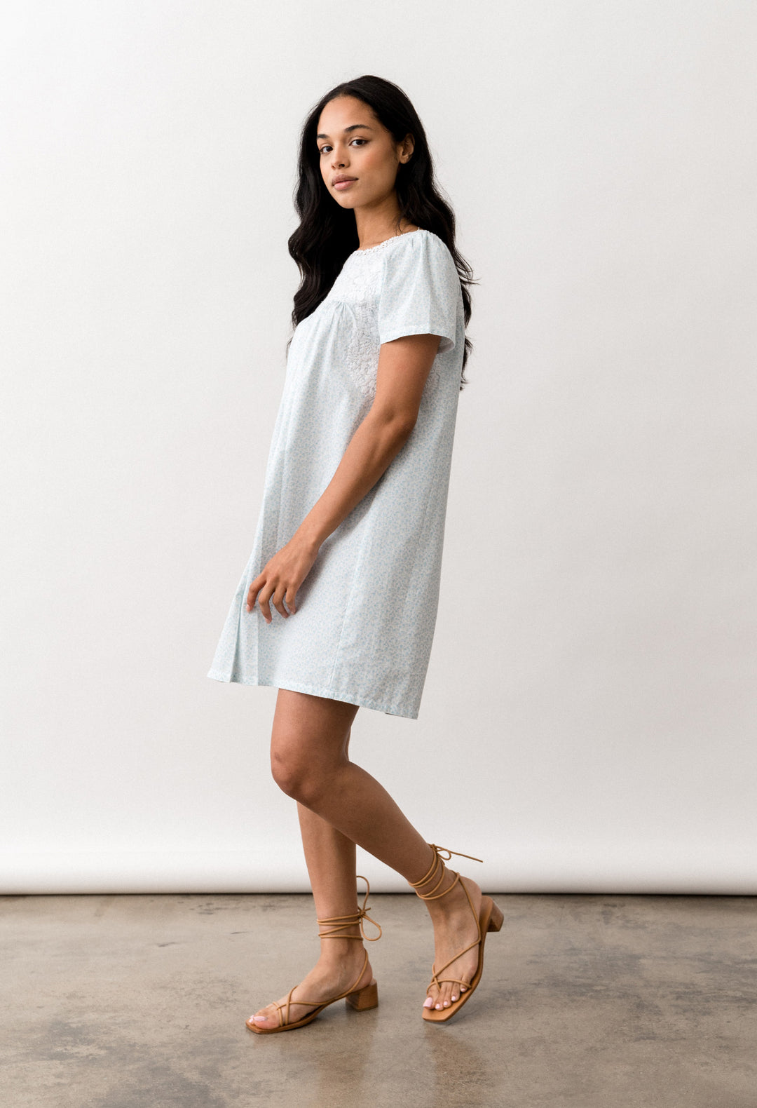 Liliana Azul Floral Blanco