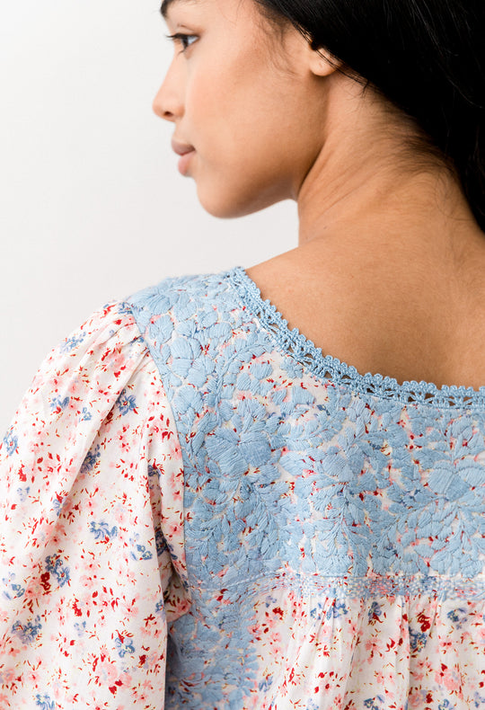 Catalina Azul y Rosa Floral