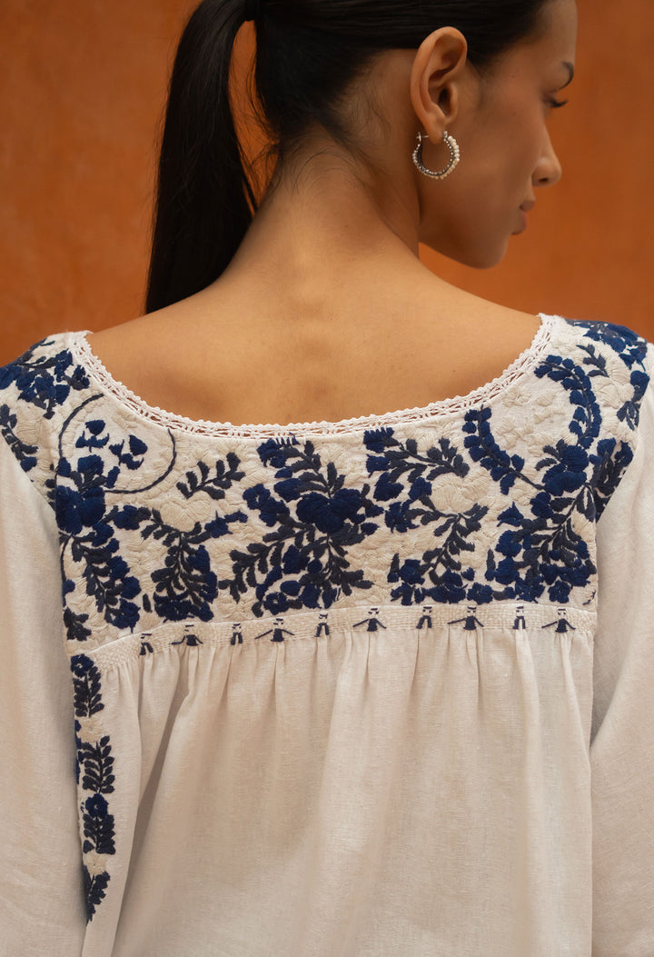 Catalina Azul y Blanca