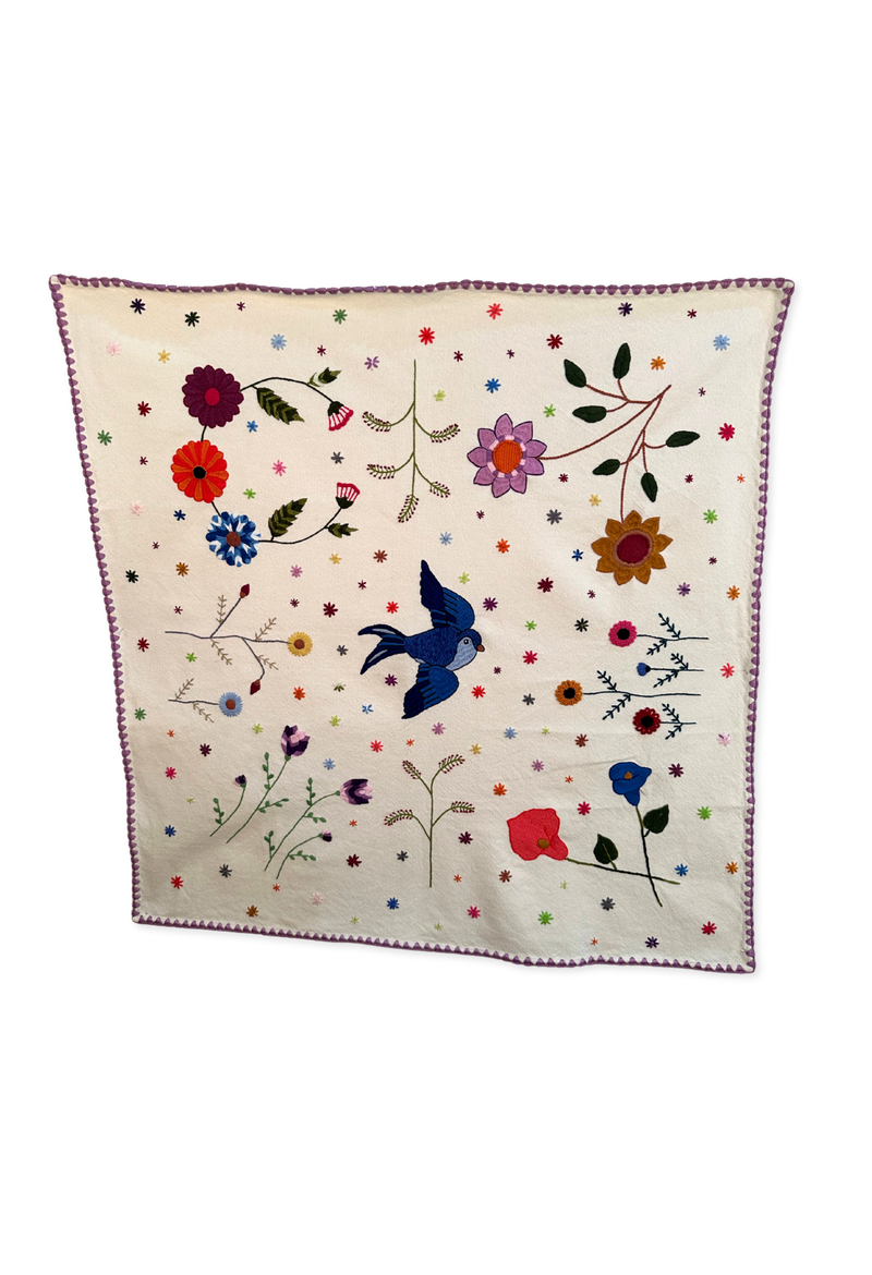 Embroidered Art: Golondrina y Flores