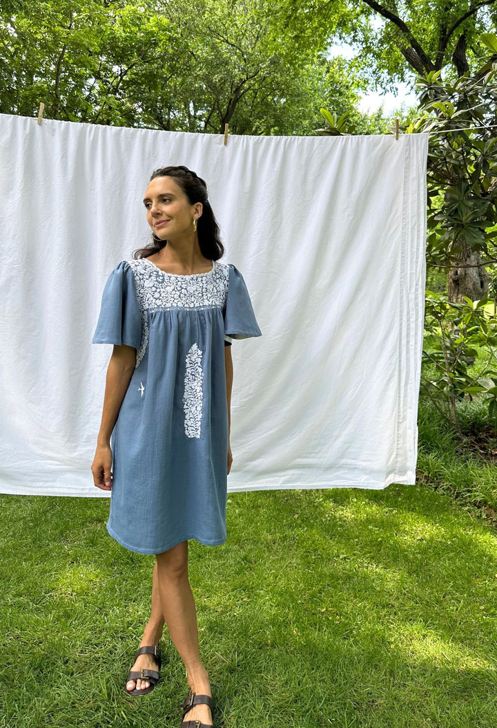 Julieta blue cotton embroidered dress with short sleeves