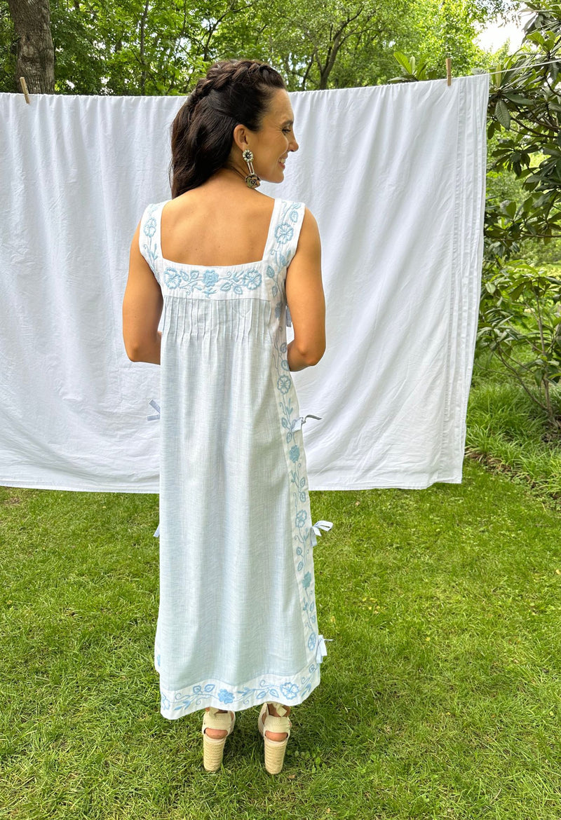 Mia Azul midi embroidered dress