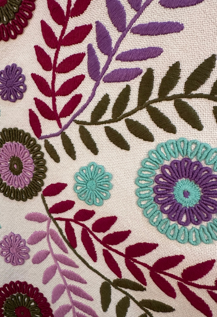 Embroidered Art: Natividad