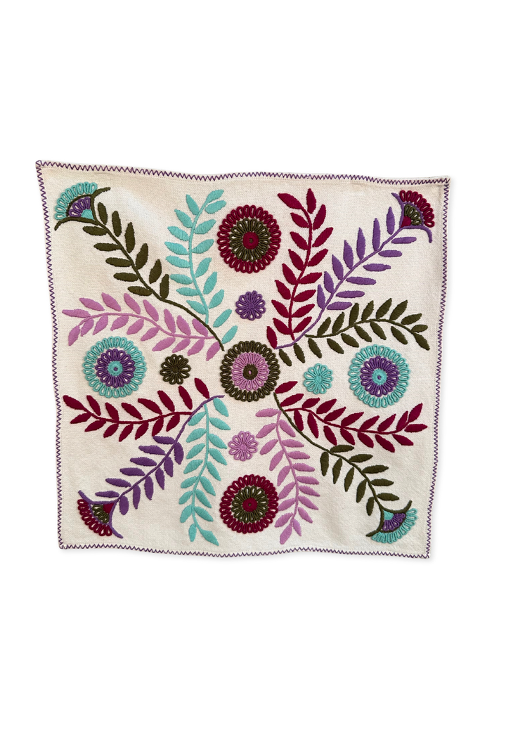 Embroidered Art: Natividad