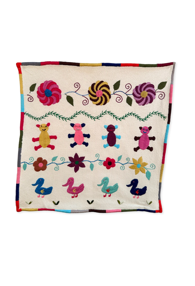 Embroidered Art: Patos y Peluches