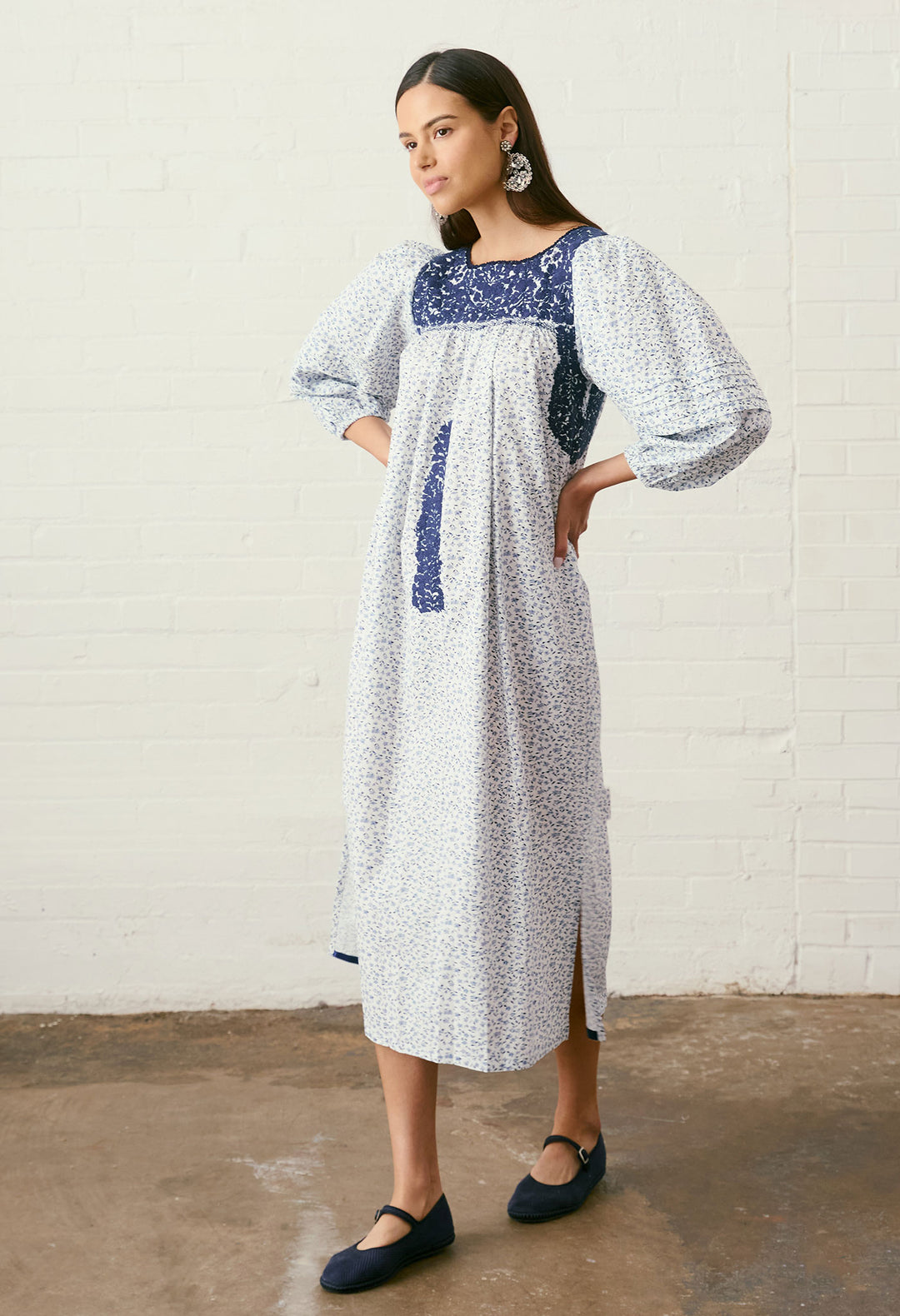 Quina Azul Floral Midi Dress