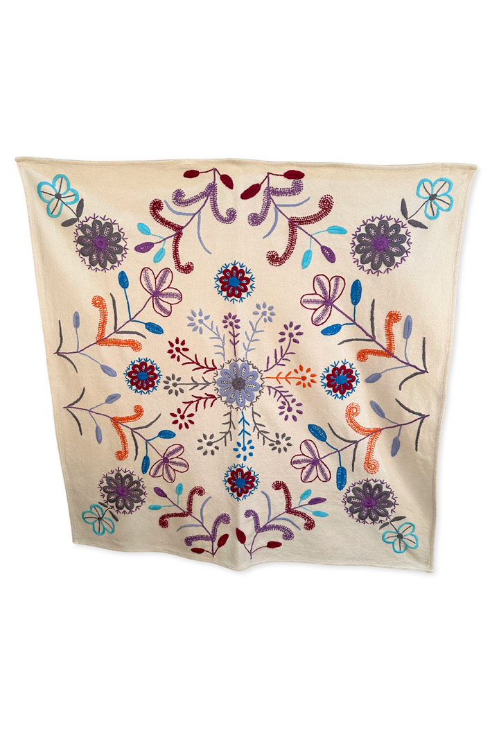 Embroidered Art: Reyna