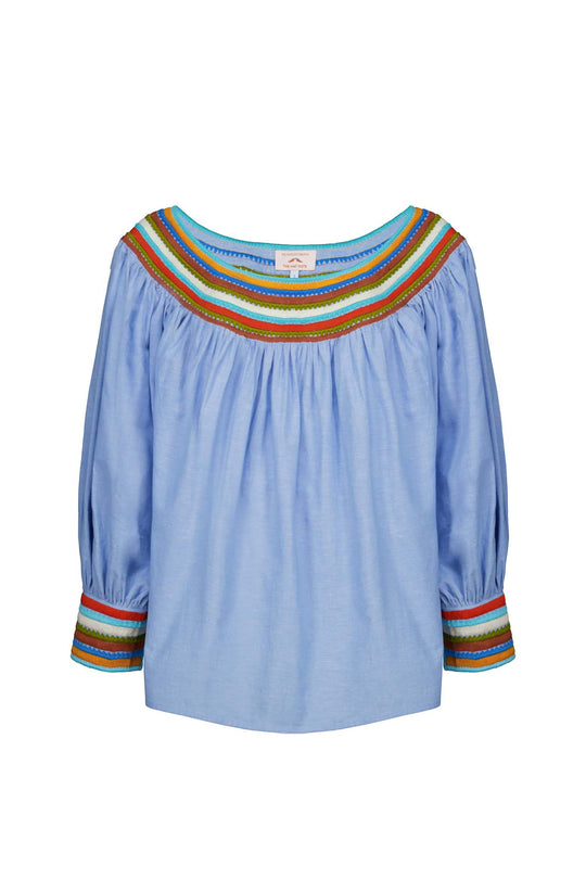 Sara Azul embroidered blouse front