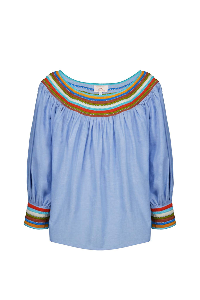 Sara Azul embroidered blouse front