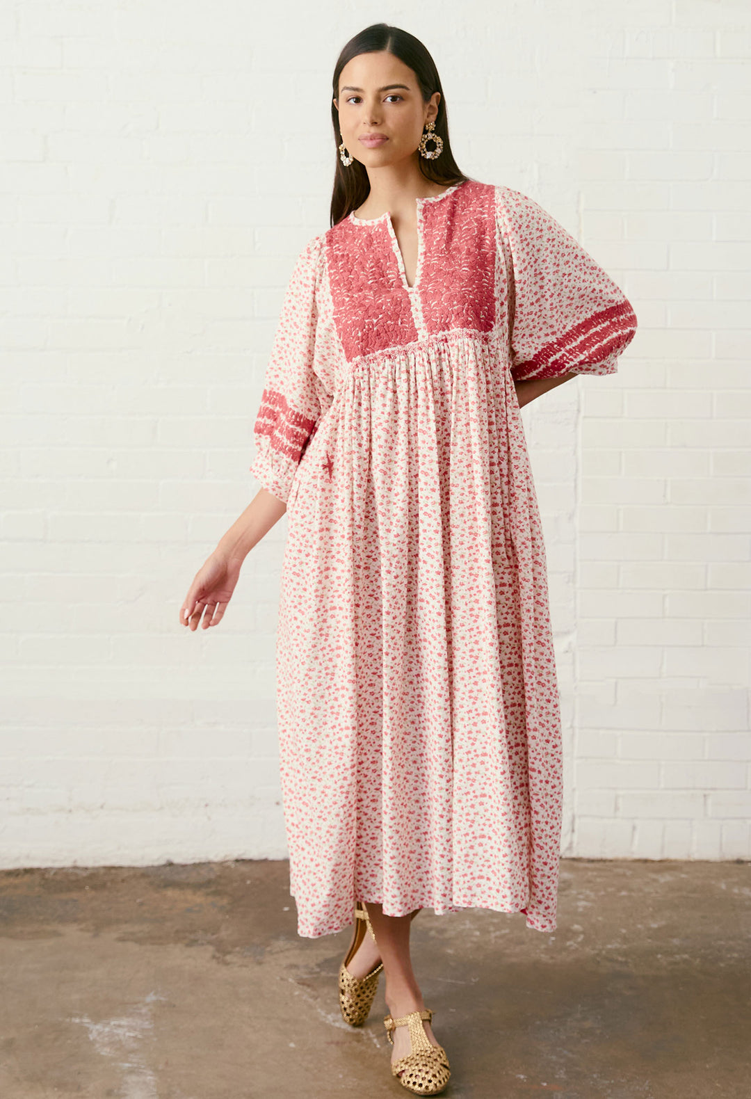 Violeta Rosa Floral Midi Dress