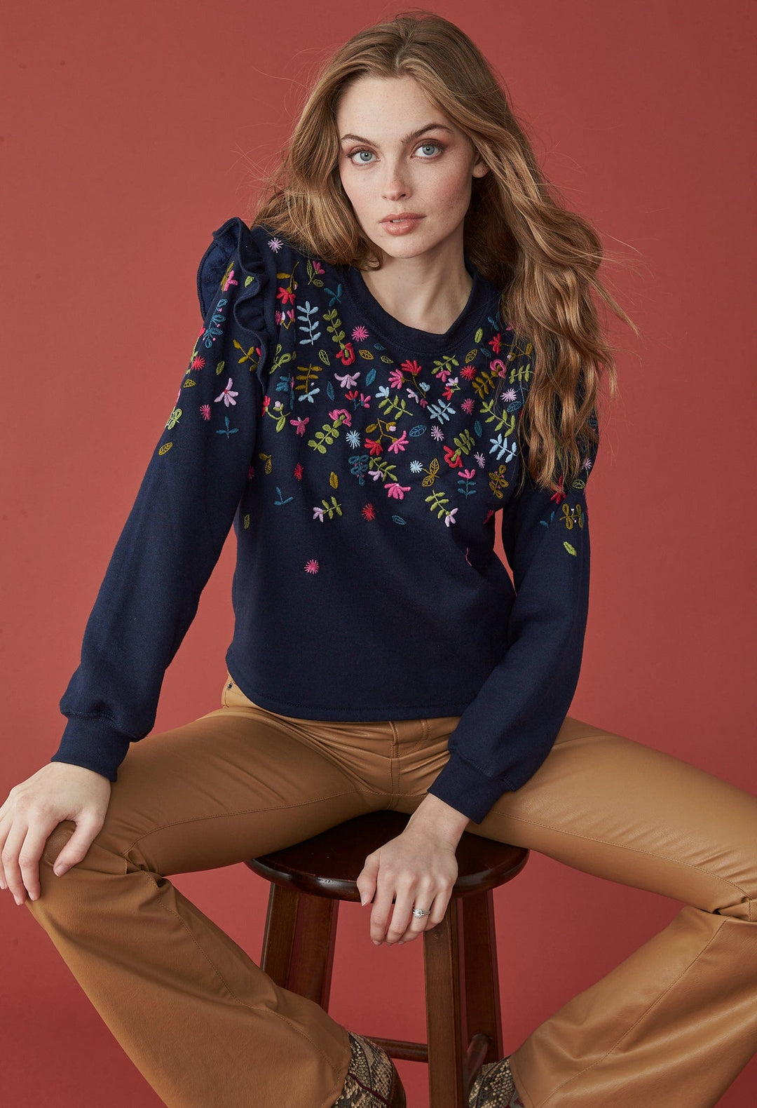 Sweatshirt Sweatshirt - Adult Flores Lago Arroyo Sweatshirt