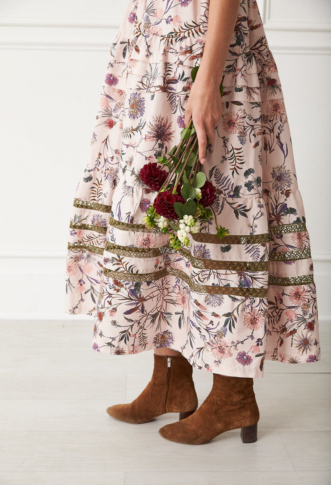 Valeria Specialty Midi Dress Dress Valeria Jardín de Cosecha